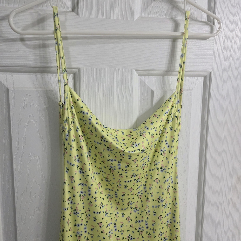 🌼$2🌼The Viral Yellow Dress - Picture 4 of 8